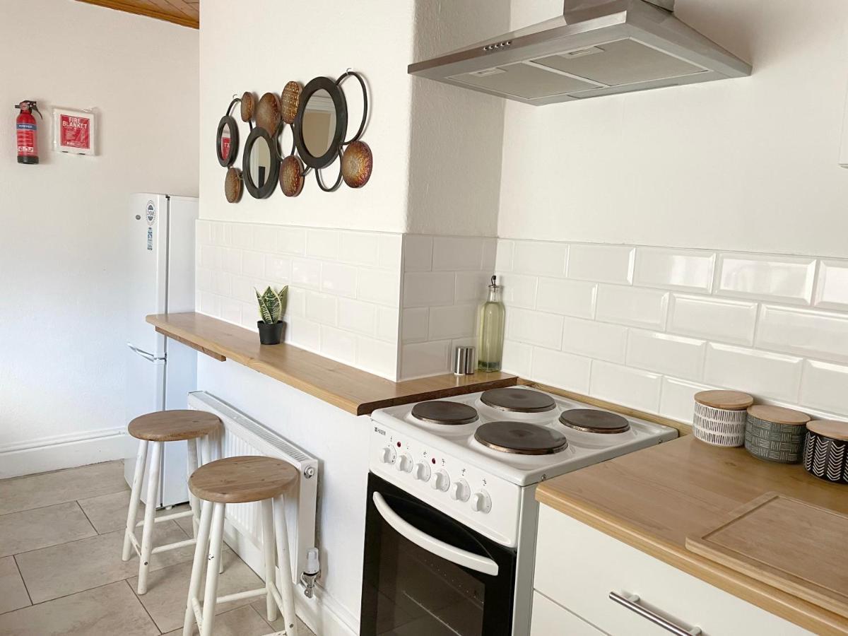 The Neville - Quaint Victorian With Free Parking Apartment York